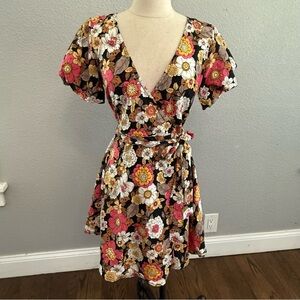Forever 21 Wrap‎ Dress Size Small Puff Sleeve NWOT